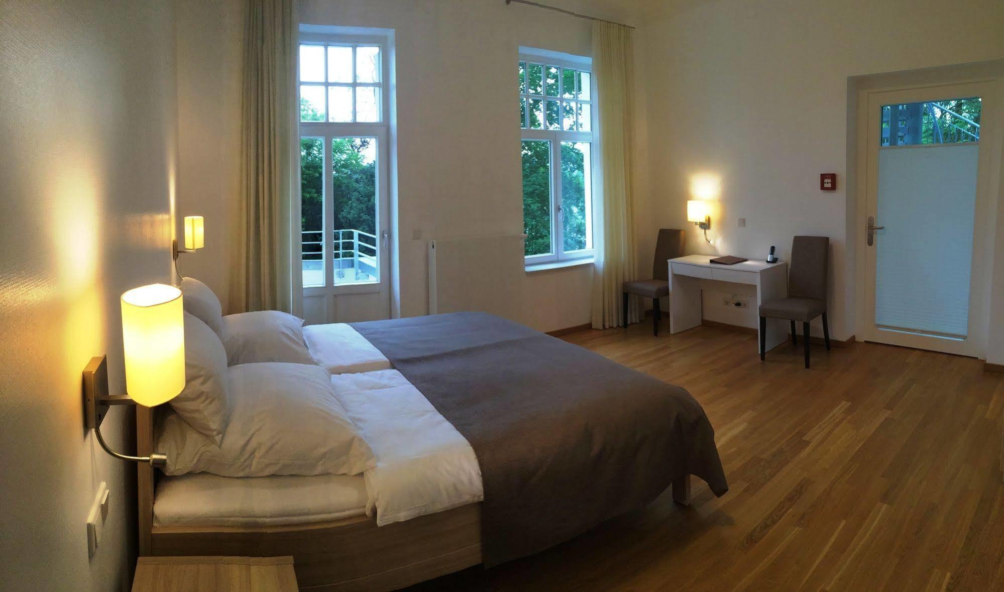 באד פירמונט Appartements Am Kurpark מראה חיצוני תמונה